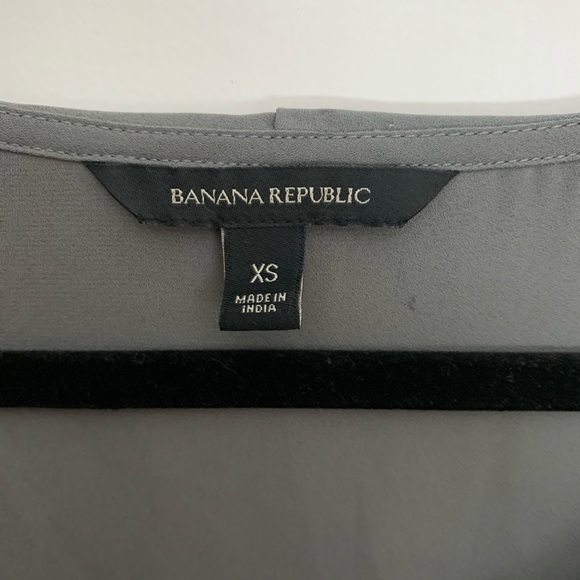 BANANA REPUBLIC GREY BLOUSE - Picture 4 of 6